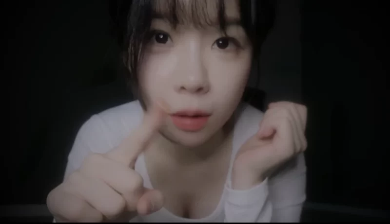 【沉浸式感官护理】Yeonchu姐姐的治愈舔耳：在潮湿黏腻的雨夜，为你带来极致的洁净与放松-橘喵